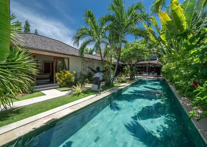 Teman - Luxury 4br In - Huge Pool Seminyak