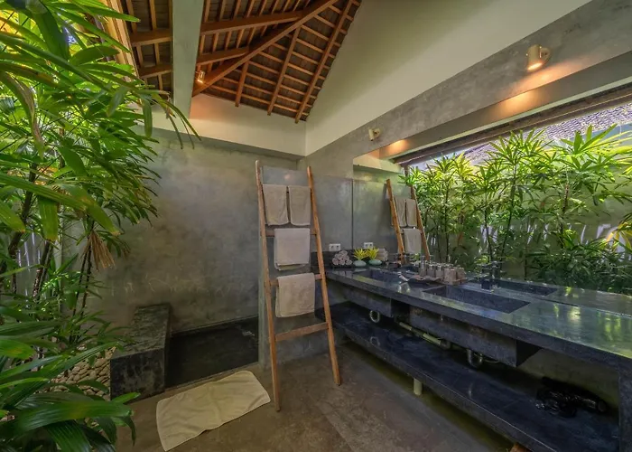 Teman - Luxury 4br In - Huge Pool * Seminyak