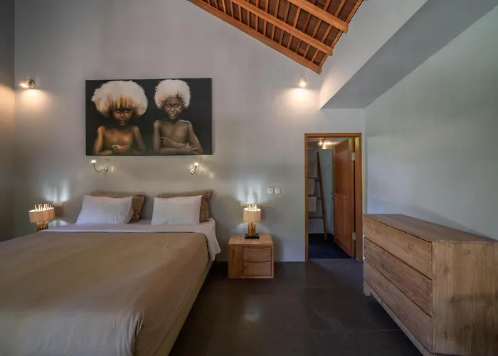 Teman - Luxury 4br In - Huge Pool * Seminyak
