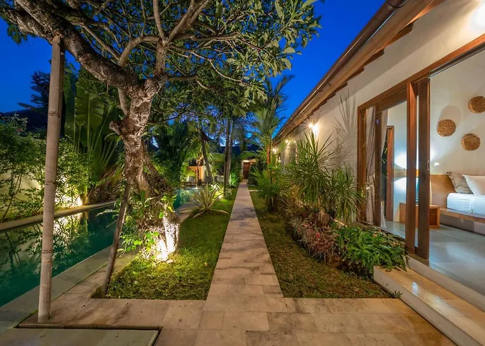 Villa Teman - Luxury 4br In - Huge Pool Seminyak
