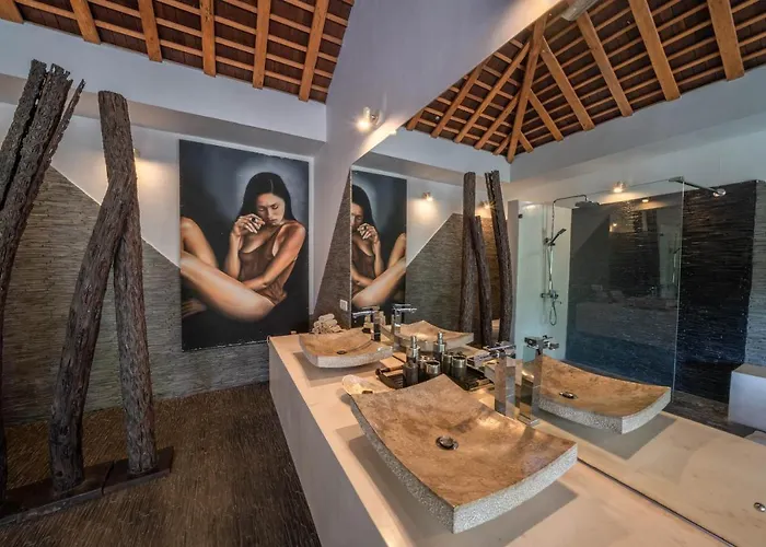 Teman - Luxury 4br In - Huge Pool
