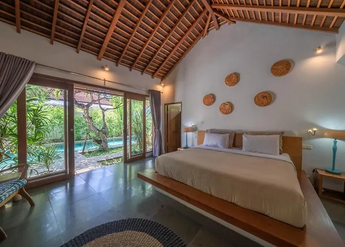 Villa Teman - Luxury 4br In - Huge Pool Seminyak