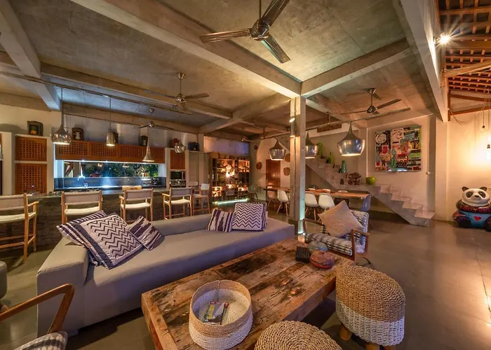Teman - Luxury 4br In - Huge Pool Seminyak