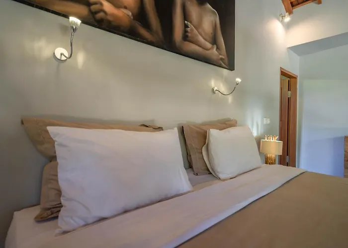 Teman - Luxury 4br In - Huge Pool Seminyak